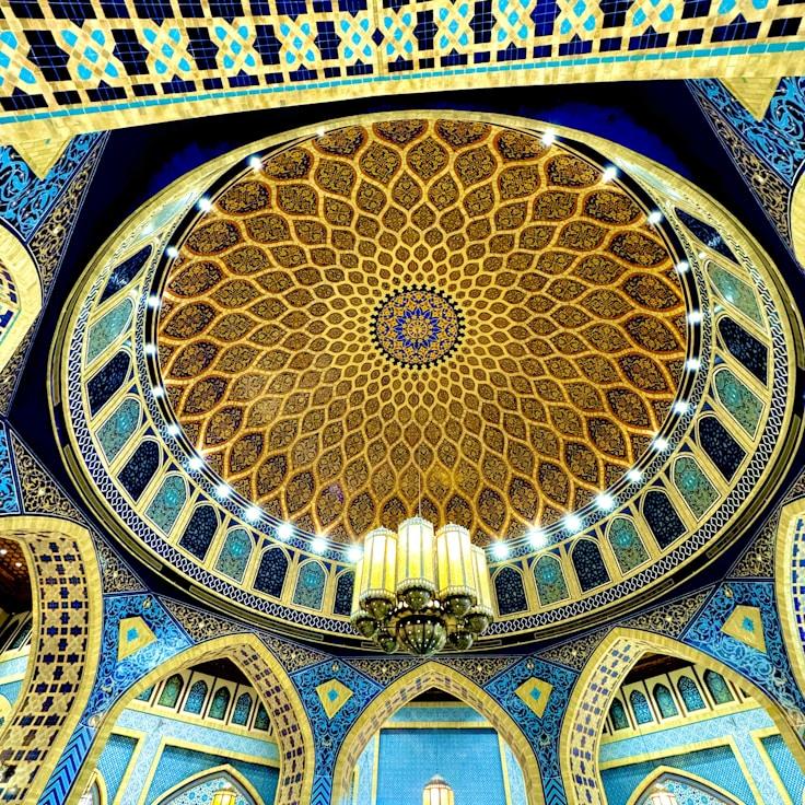 Family-friendly shopping and daily life in Spain