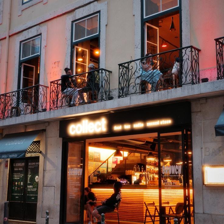 Family terraces and cafés for calm evenings in Madrid